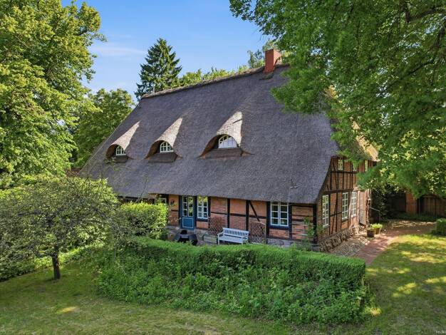 Bauernhaus zum Kauf 975.000 € 8 Zimmer 327 m² 9.821 m² Grundstück Krete 6 Eutin 23701