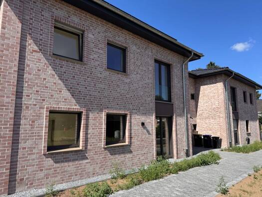 Wohnung zur Miete - Erstbezug 1.035 € 3 Zimmer 94,1 m² EG frei ab 01.11.2026 Im Erlei 51 Varensell Rietberg 33397