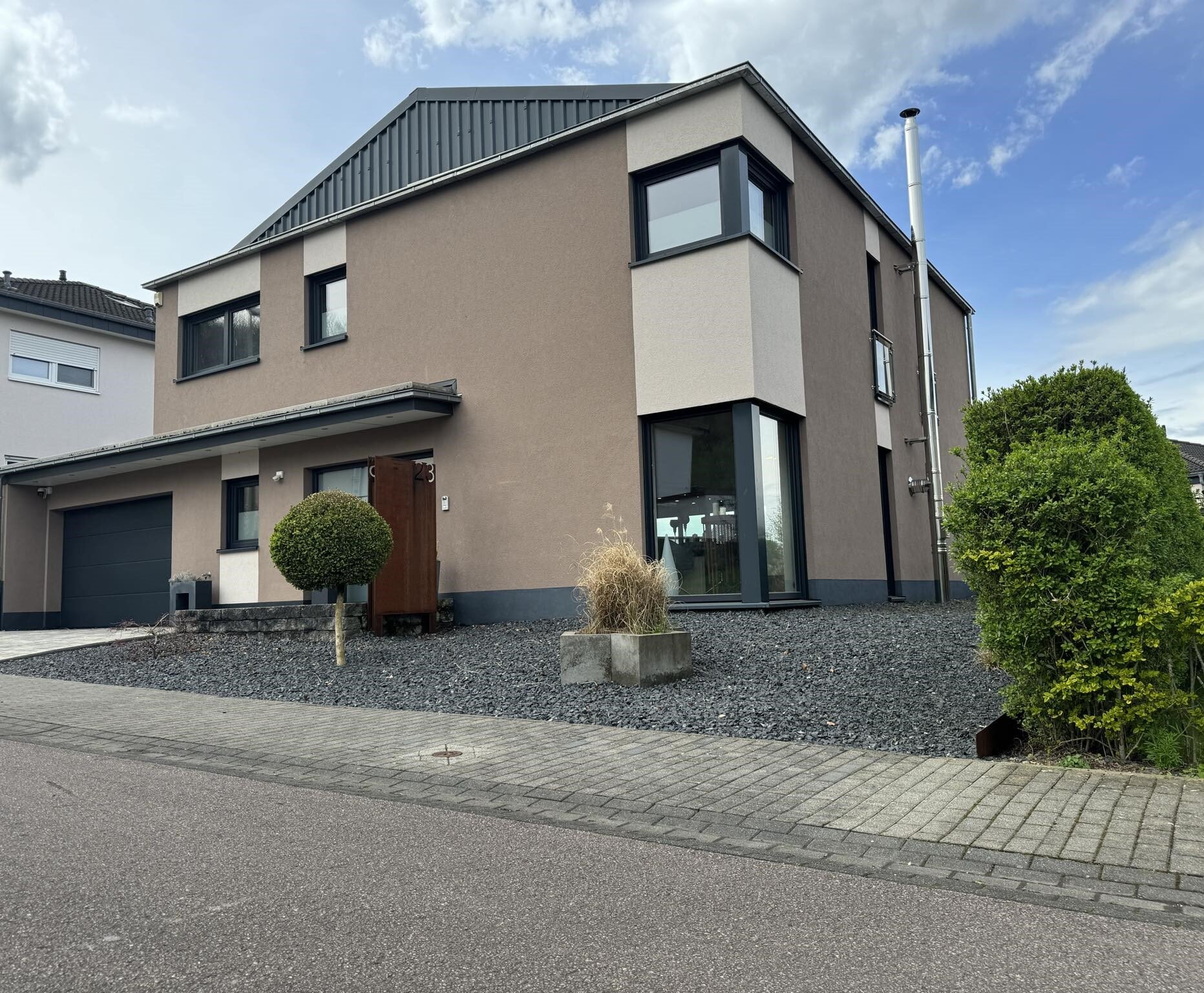 Haus zum Kauf 879.000 € 200 m² 468 m² Grundstück im siercker gewännchen 23 Perl Perl 66706