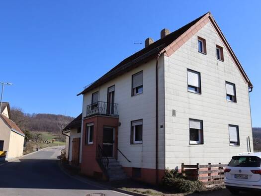 Einfamilienhaus zum Kauf 129.000 € 5 Zimmer 130 m² 250 m² Grundstück Mittelehrenbach Leutenbach 91359