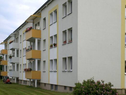 Wohnung zur Miete 379 € 3 Zimmer 58,4 m² EG frei ab 15.11.2026 Dr.-Theodor-Neubauer-Straße 25 Bieblach Gera 07546