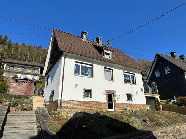 Einfamilienhaus zum Kauf 175.000 € 5 Zimmer 98 m² 715 m² Grundstück Langenei Lennestadt-Langenei 57368