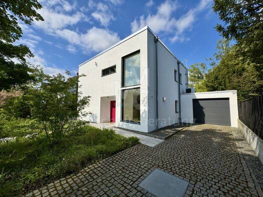 Villa zum Kauf 1.900.000 € 5 Zimmer 217 m² 1.354 m² Grundstück Isernhagen-Süd Hannover / Isernhagen-Süd 30657