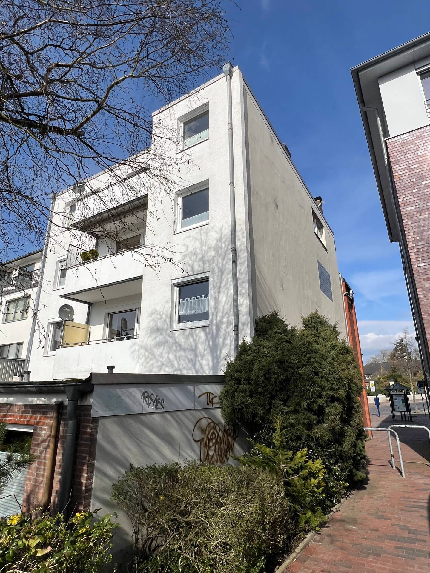 Property thumbnail 2