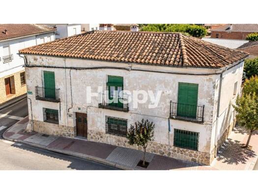Villa zum Kauf 595.000 € 7 Zimmer 1.068 m² 611 m² Grundstück >Calle de Santa Ana > Pezuela de las Torres 28812