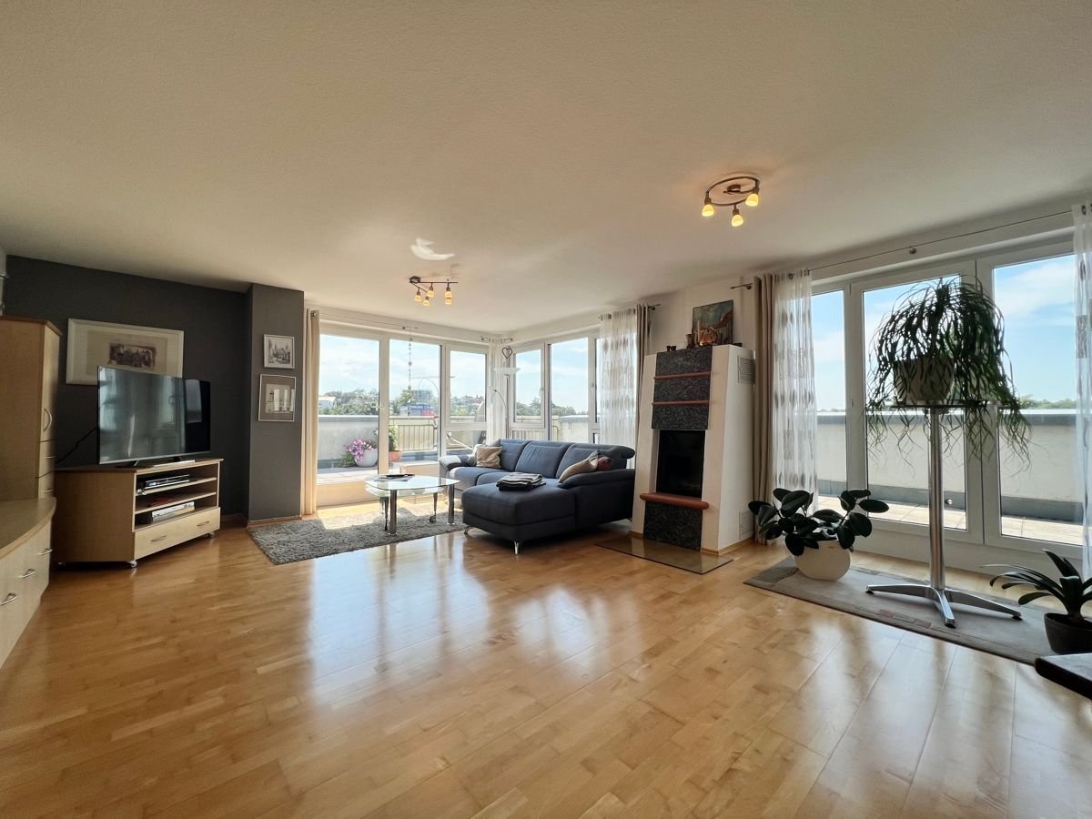 Penthouse zum Kauf 559.000 € 4 Zimmer 149 m²<br/>Wohnfläche Kernstadt 001 Bretten 75015