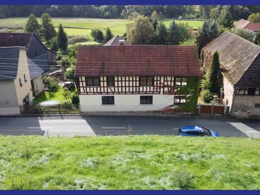 Einfamilienhaus zum Kauf 269.900 € 8 Zimmer 235 m² 1.120 m² Grundstück Erdmannsdorf Lippersdorf-Erdmannsdorf 07646