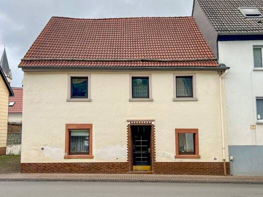 Reihenendhaus zum Kauf 70.000 € 8 Zimmer 140 m² 220 m² Grundstück Lissendorf 54587