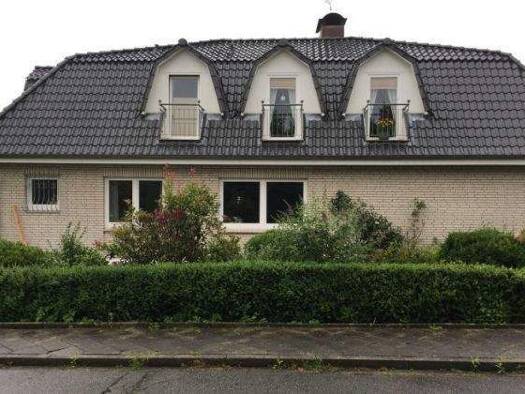 Wohnung zur Miete 851 € 2 Zimmer 74 m² frei ab 01.01.2027 Bonnestraße 23 Adendorf Adendorf 21365