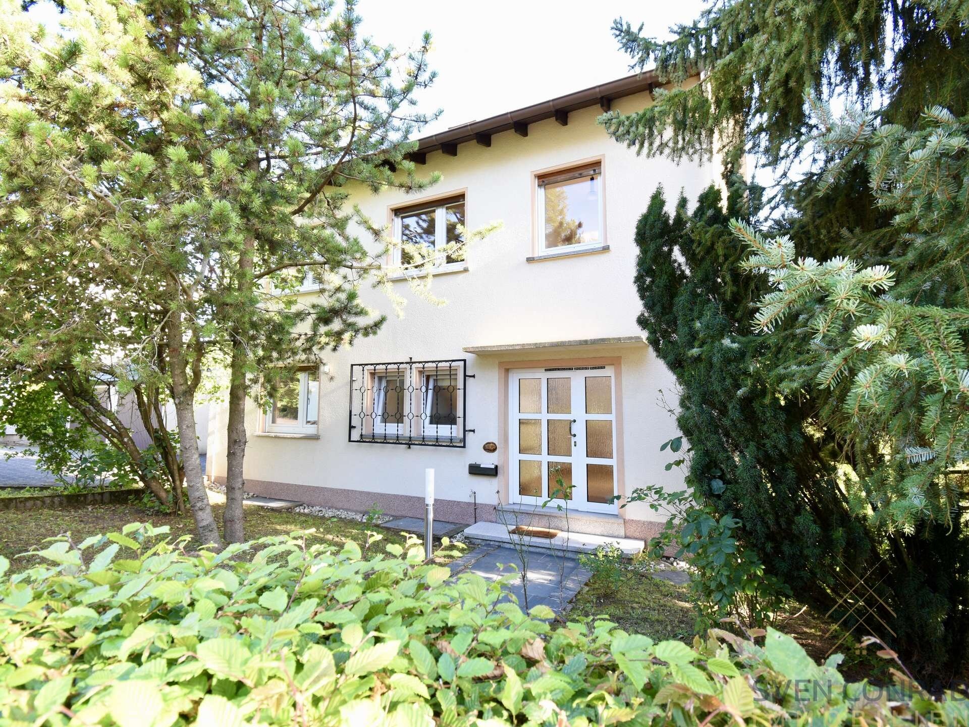 Einfamilienhaus zum Kauf 195.000 € 4 Zimmer 136 m²<br/>Wohnfläche 992 m²<br/>Grundstück Göttschied Idar-Oberstein 55743