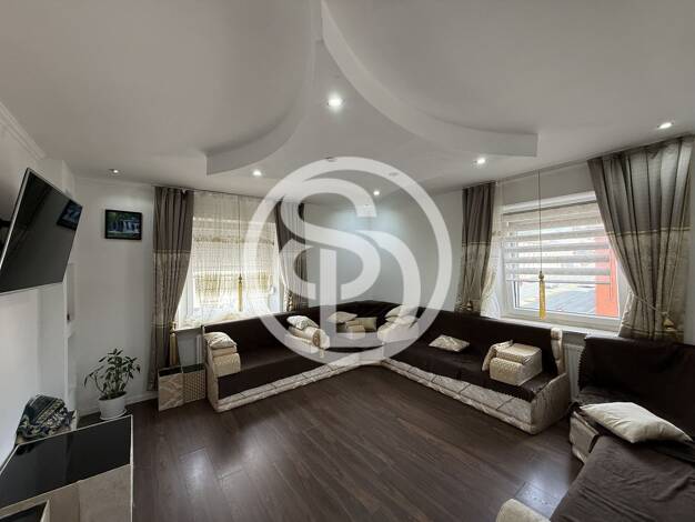 Wohnung zur Miete 790 € 4 Zimmer 95 m² frei ab 01.09.2025 Krötenbruck Hof 95028