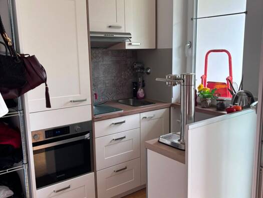 Studio zur Miete 1.040 € 1 Zimmer 32 m² Geschoss 2/5 frei ab 15.08.2026 Cosimastraße 228 Bogenhausen München 81927