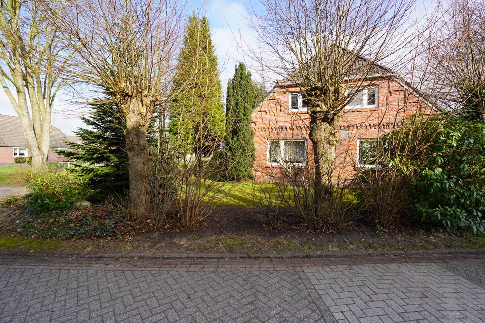 Immobilie in Südbrookmerland - * Großes Grundstück * Viele Möglichkeiten * Kaminofen * Glasfaseranschluss * - Bild 2