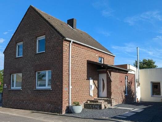 Einfamilienhaus zum Kauf 379.000 € 5 Zimmer 150 m² 603 m² Grundstück frei ab 01.12.2026 Auf de Roth 6 Kirchhoven Heinsberg 52525