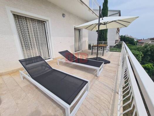 Haus zum Kauf 799.000 € 10 Zimmer 487 m² Dramalj