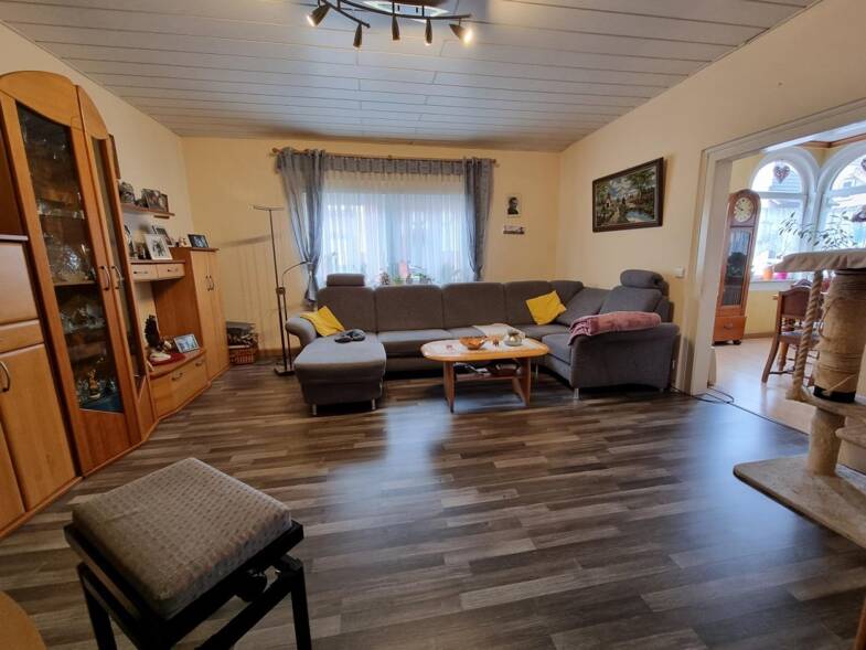 Mehrfamilienhaus zum Kauf 444.500 € 13 Zimmer 315 m² 160 m² Grundstück Neustadt Neustadt bei Coburg 96465