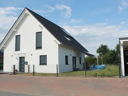 Einfamilienhaus zur Miete 1.900 € 6 Zimmer 155 m² 697 m² Grundstück frei ab sofort Wipshausen Edemissen 31234