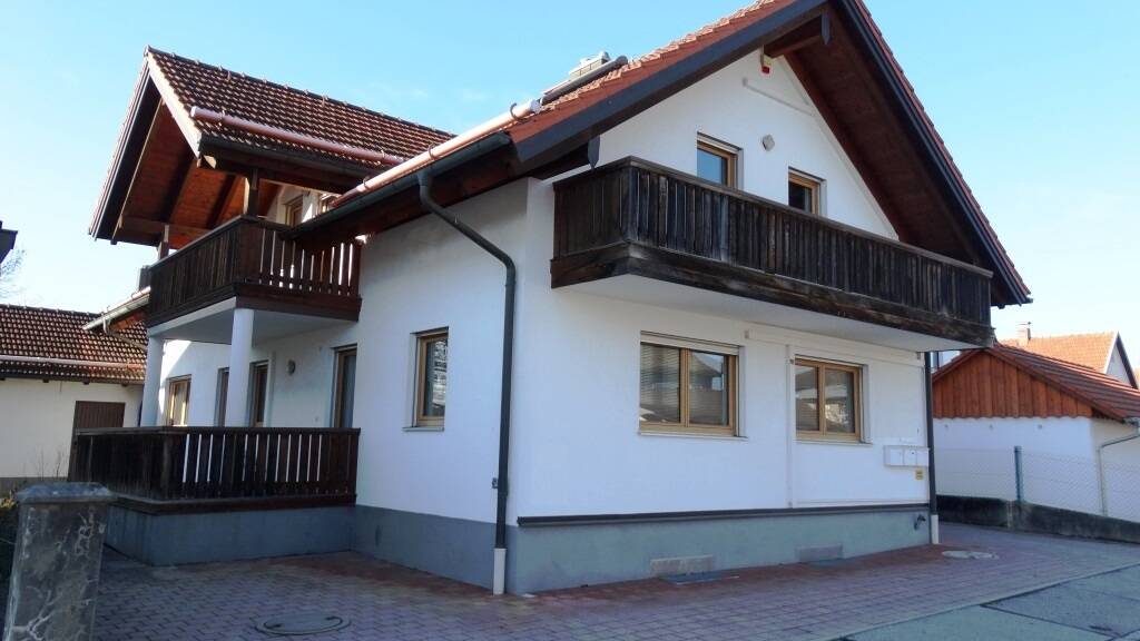 Büro zur Miete provisionsfrei 1.290 € 8 Zimmer 200 m² Bürofläche Alzweg Gendorf Burgkirchen an der Alz 84508