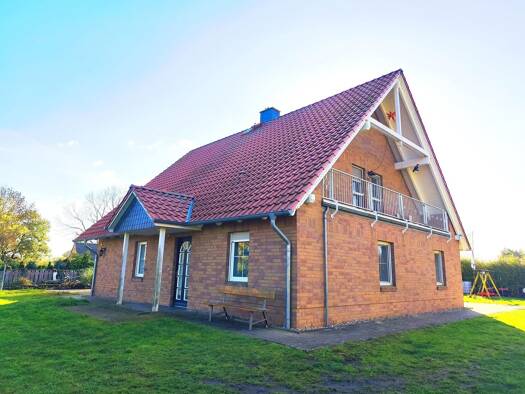 Einfamilienhaus zum Kauf 369.000 € 7 Zimmer 201 m² 3.368 m² Grundstück Schönberg Seehausen 39615