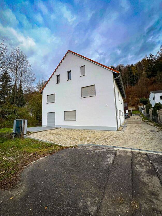 Doppelhaushälfte zum Kauf provisionsfrei 699.000 € 2 Zimmer 159 m² 305 m² Grundstück frei ab sofort Schönbrunn Landshut 84036