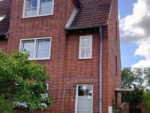 Reihenhaus zum Kauf provisionsfrei 325.000 € 5 Zimmer 106 m² 241 m² Grundstück Elmschenhagen-Nord Kiel 24147