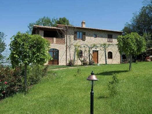 Bauernhaus zum Kauf 690.000 € 12 Zimmer 380 m² 6.500 m² Grundstück frei ab sofort Perugia