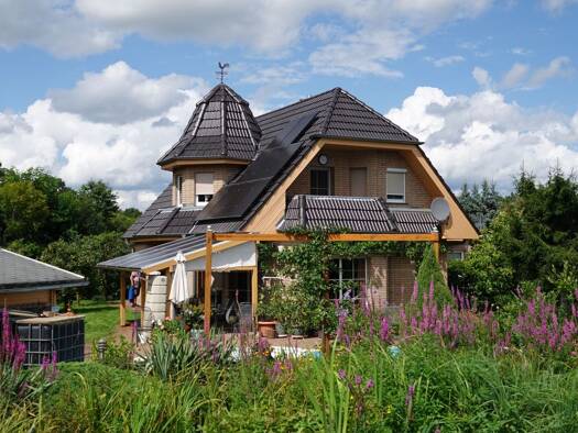 Einfamilienhaus zum Kauf 489.000 € 7 Zimmer 167 m² 1.086 m² Grundstück Koselitz Röderaue 01609
