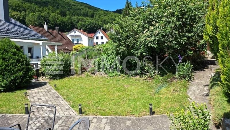 Einfamilienhaus zum Kauf 599.000 € 9 Zimmer 230 m²<br/>Wohnfläche 380 m²<br/>Grundstück Oberkochen 73447