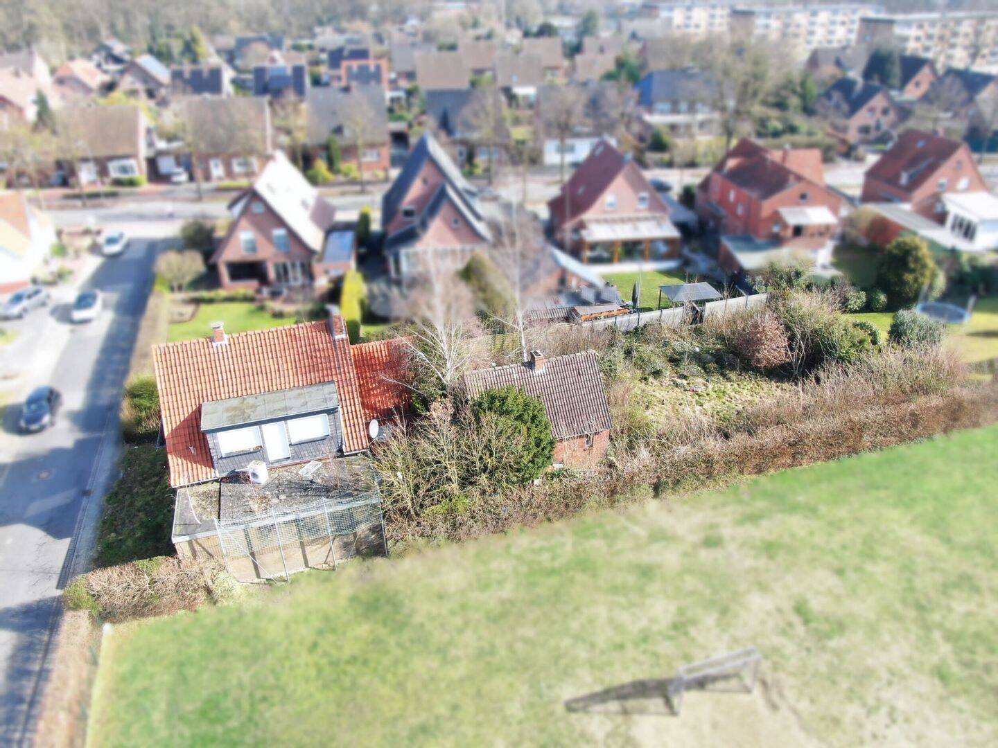 Immobilie in Nordhorn - Großzügiges Grundstück in Nordhorn mit Bestandsgebäude - ideal für Ihre Wohnideen! - Bild 3