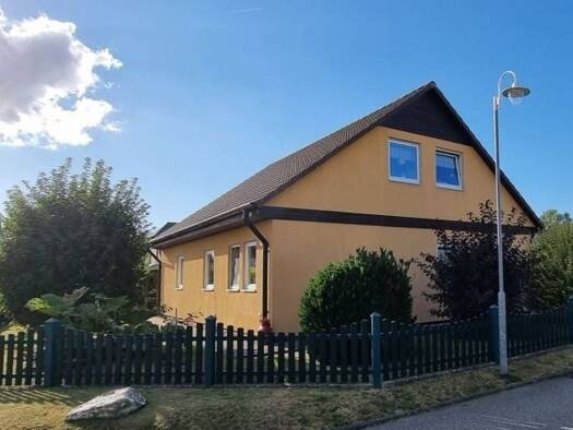 Haus zum Kauf 330.000 € 4 Zimmer 153,9 m² 779 m² Grundstück frei ab sofort Niepars 18442