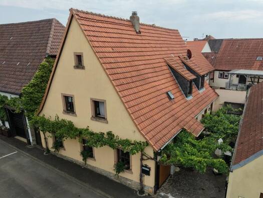 Restaurant zum Kauf 285.000 € 207 m² Grundstück Sommerach 97334