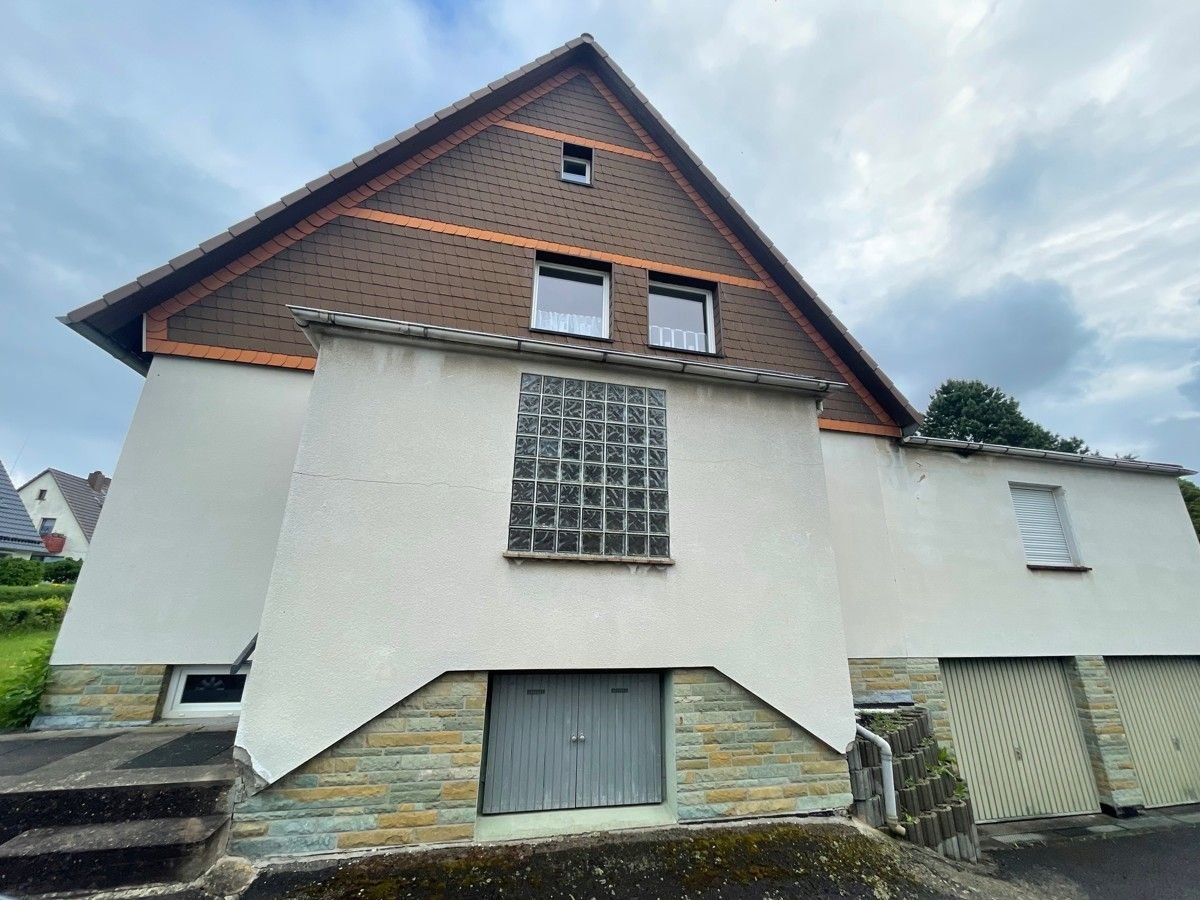 Mehrfamilienhaus zum Kauf 349.000 € 7 Zimmer 187 m²<br/>Wohnfläche 987 m²<br/>Grundstück Landwehrhagen Staufenberg 34355