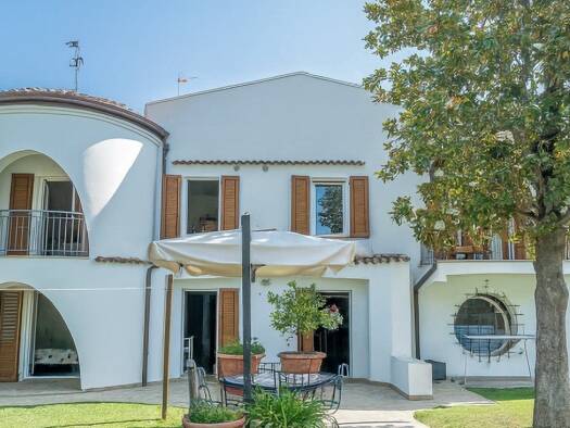 Haus zum Kauf 895.000 € 329 m² Fano 61032