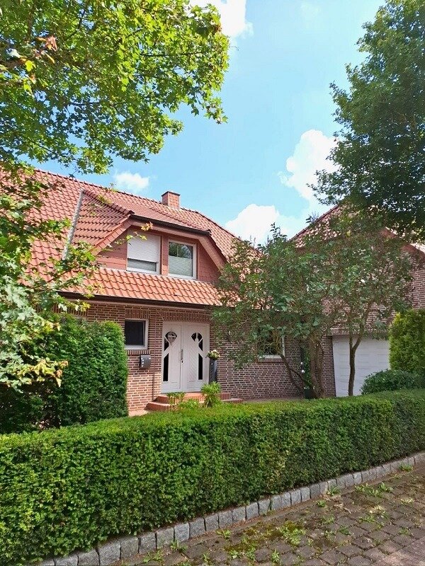 Einfamilienhaus zum Kauf 515.000 € 8 Zimmer 290 m²<br/>Wohnfläche 975 m²<br/>Grundstück Papenburg - Untenende Papenburg 26871