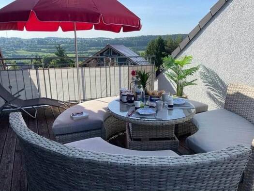 Einfamilienhaus zum Kauf 375.000 € 5 Zimmer 117 m² 363 m² Grundstück Niedereschach Niedereschach 78078