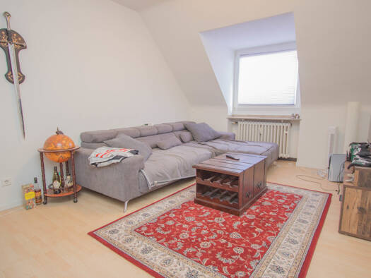 Wohnung zur Miete 650 € 2 Zimmer 51 m² Dachgeschoss frei ab 01.09.2025 Neuss 41464