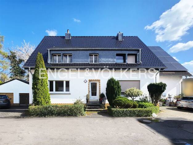 Doppelhaushälfte zum Kauf 225.000 € 5 Zimmer 107 m² 726 m² Grundstück Andernach 56626