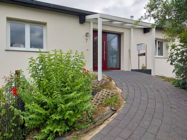 Wohnung zur Miete 1.180 € 4 Zimmer 110 m² EG frei ab 01.10.2025 Hermerath Neunkirchen-Seelscheid / Hermerath 53819