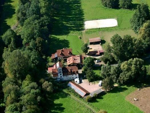Haus zum Kauf 1.400.000 € 788 m² 72.500 m² Grundstück Oberaula Oberaula 36280