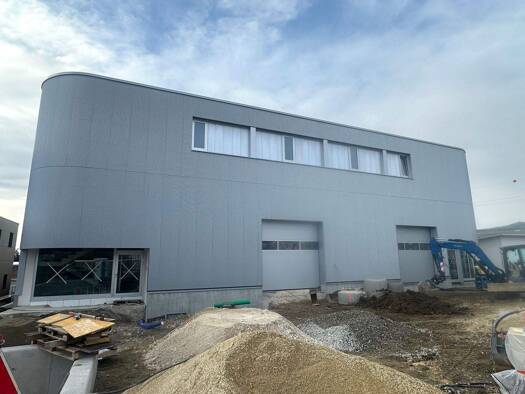 Halle/Industriefläche zur Miete - Erstbezug 12 € 641 m² Lagerfläche Killwies 6 Hilzingen 78247