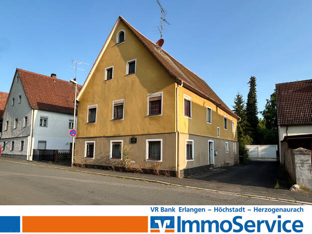 Mehrfamilienhaus zum Kauf 359.000 € 8 Zimmer 236 m² 470 m² Grundstück Erlangen / Frauenaurach 91056