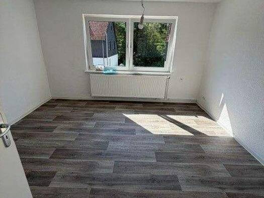 Wohnung zur Miete 300 € 3 Zimmer 51,9 m² frei ab sofort Breslauer Straße 3 Wolfshagen Langelsheim 38685