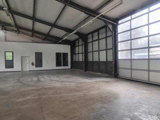 Lagerhalle zur Miete provisionsfrei 7,50 € 425 m² Lagerfläche teilbar ab 425 m² Essen 45141