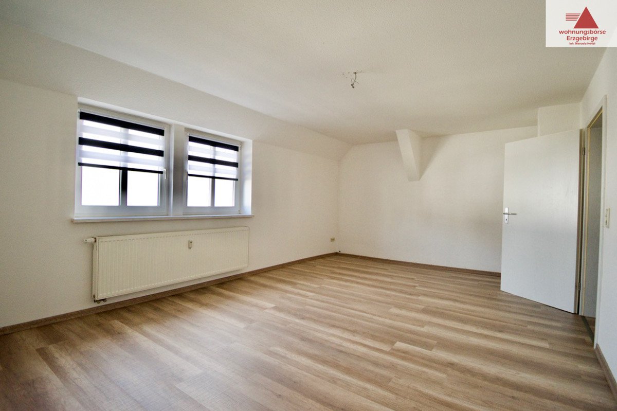 Wohnung zur Miete 255 € 2 Zimmer 63,5 m²<br/>Wohnfläche 2.<br/>Geschoss Neuhausener Str. 1 Deutscheinsiedel Deutscheinsiedel 09548