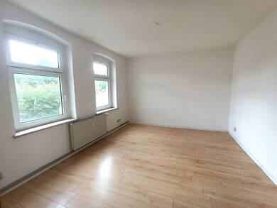 Wohnung zur Miete 325 € 2 Zimmer 50 m² 1. Geschoss frei ab sofort Eisleber Straße 2 Magdeburg 39118