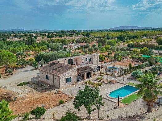 Villa zum Kauf 2.700.000 € 4 Zimmer 489 m² 14.206 m² Grundstück frei ab sofort Inca 07140
