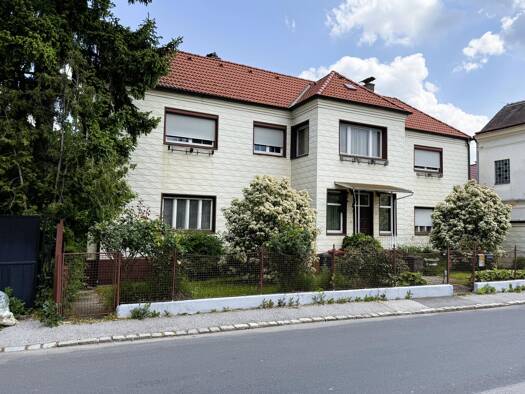 Haus zum Kauf 495.000 € 1.054 m² Grundstück Wr. Neustädter Straße Bad Sauerbrunn 7202