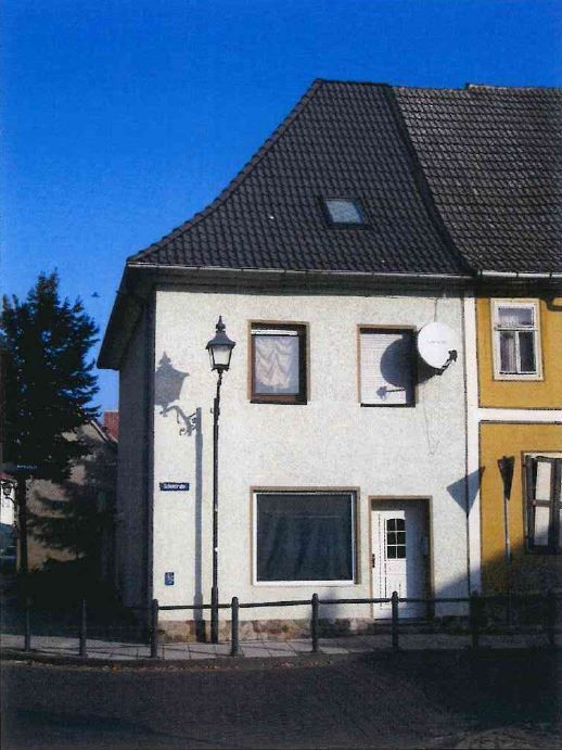 Haus zur Miete 100 € 2 Zimmer 130 m²<br/>Wohnfläche 142 m²<br/>Grundstück Barby Barby 39249