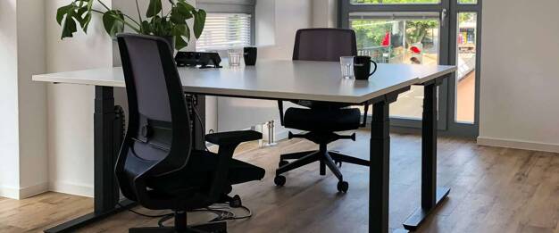 Bürofläche zur Miete provisionsfrei 14 m² Bürofläche teilbar ab 14 m² Kronberg Kronberg im Taunus 61476