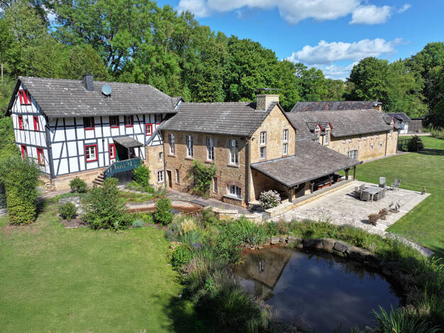 Herrenhaus zum Kauf 540 m² 12.536 m² Grundstück Eicks Mechernich 53894